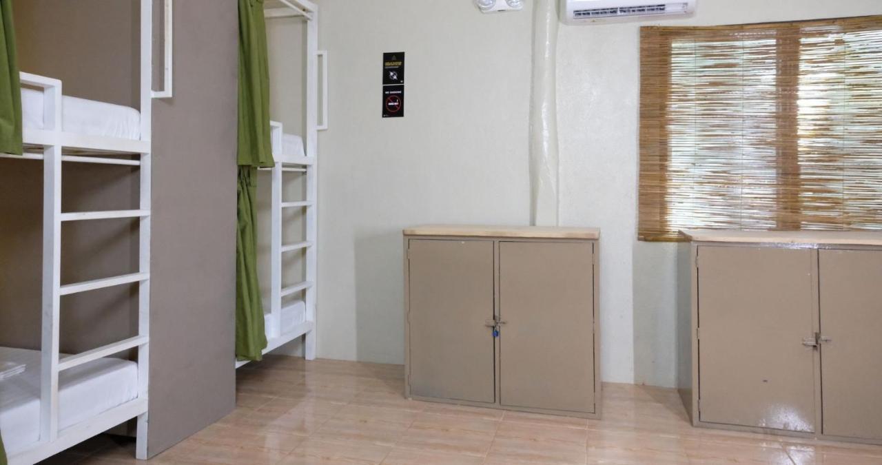 Hostel Mad Monkey *