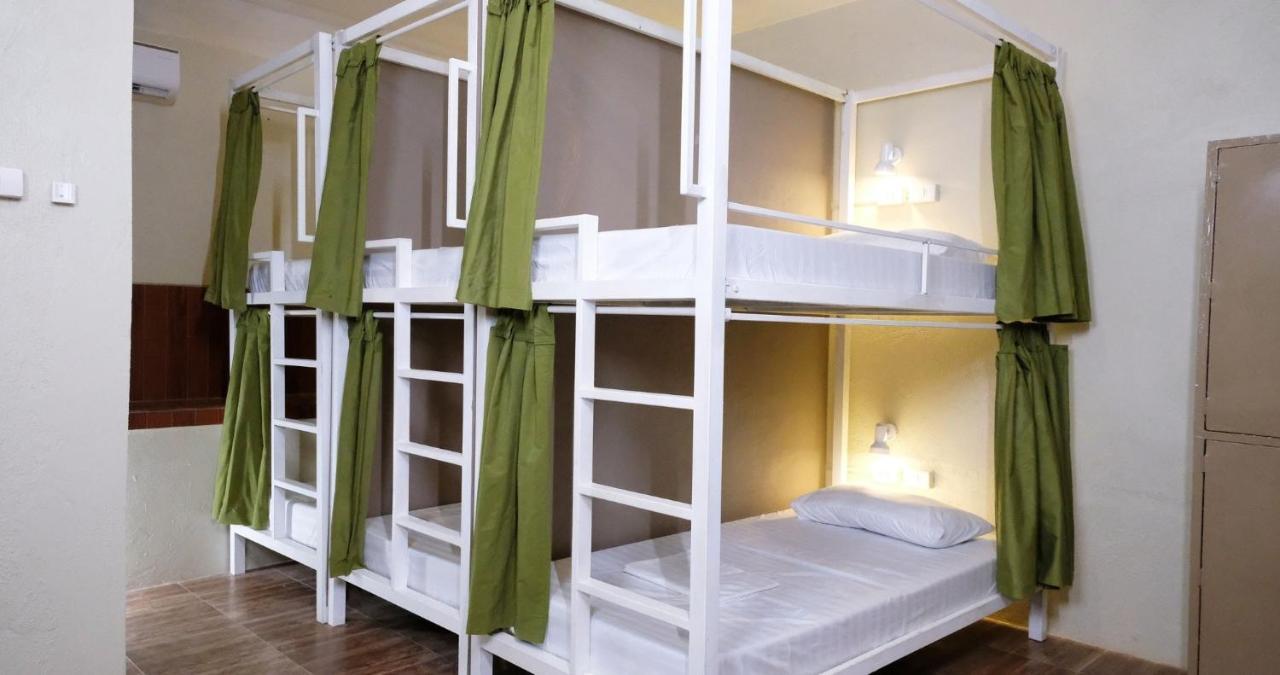 Hostel Mad Monkey Siquijor